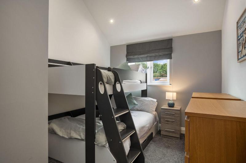 Fig Tree Cottage image