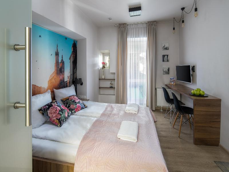 Cracow Main Square Apartments image