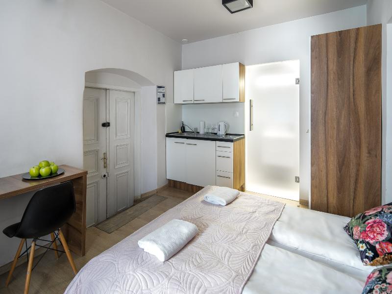 Cracow Main Square Apartments image