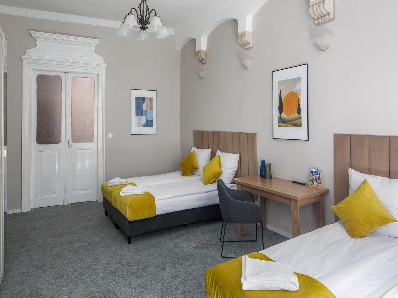 Cracow Main Square Apartments image