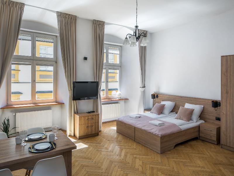 Cracow Main Square Apartments image
