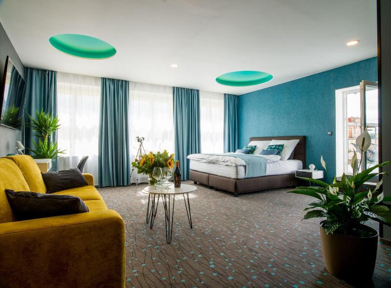 Hotel Planet Prague image
