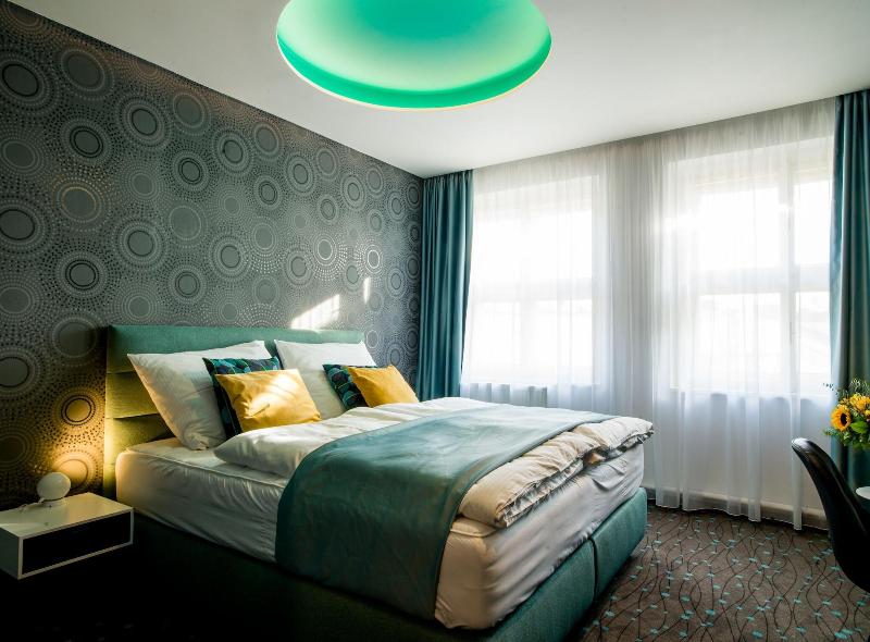 Hotel Planet Prague image