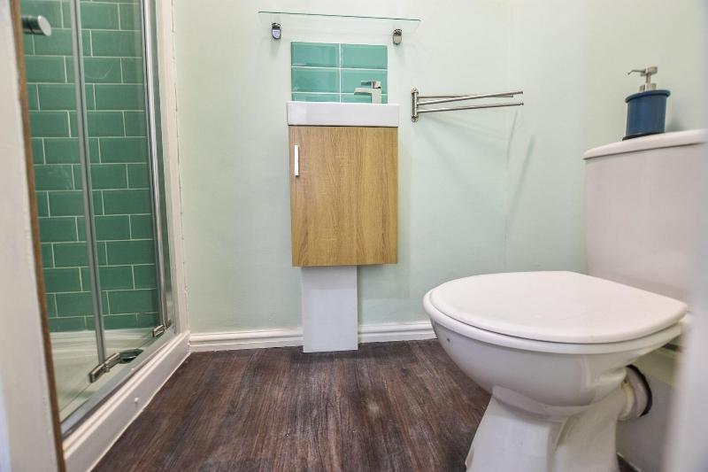 Regency GuestHouse Manchester North image