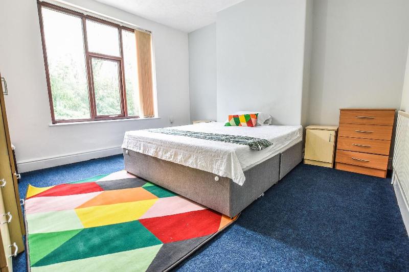 Regency GuestHouse Manchester North image