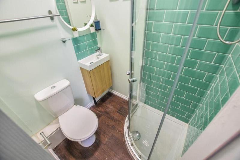 Regency GuestHouse Manchester North image