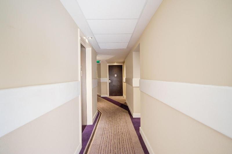 Silurian Hotel image