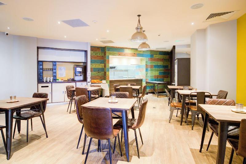 Silurian Hotel image