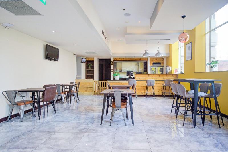 Silurian Hotel image