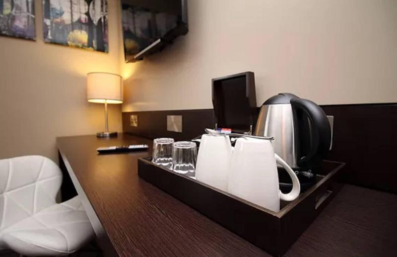 Silurian Hotel image
