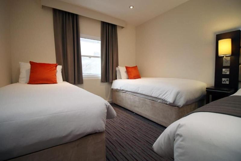 Silurian Hotel image