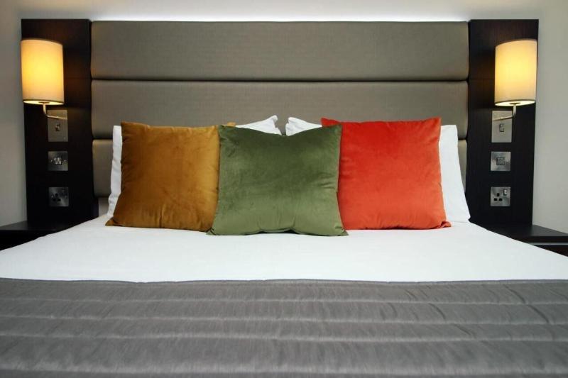 Silurian Hotel image