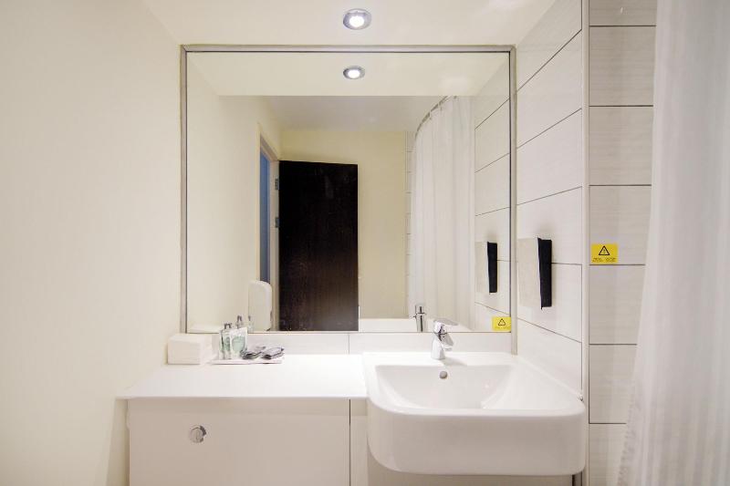 Silurian Hotel image