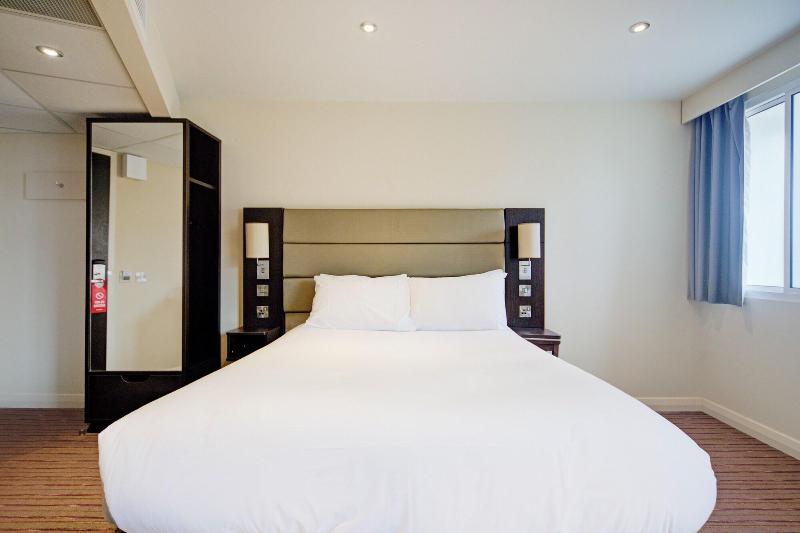 Silurian Hotel image