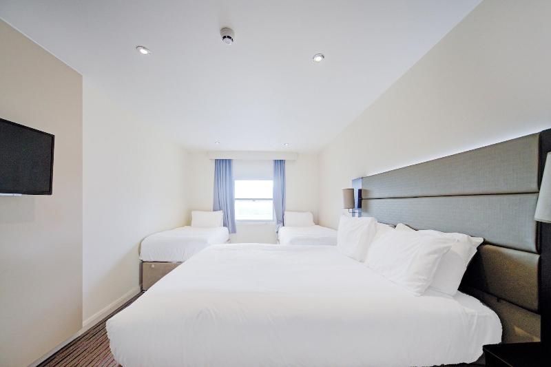 Silurian Hotel image