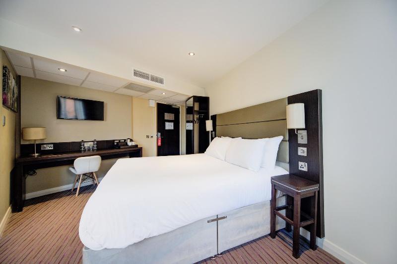 Silurian Hotel image