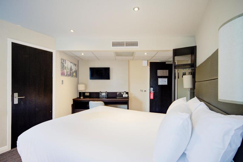 Silurian Hotel image