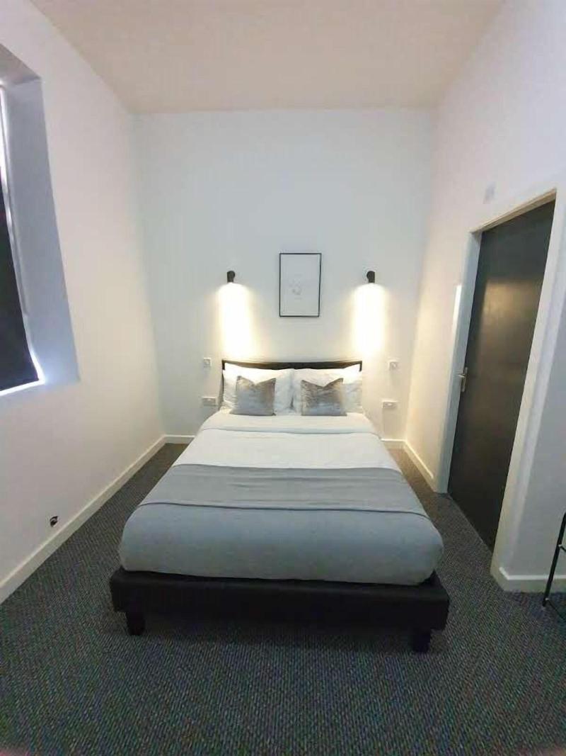 Alexandra Hotel image