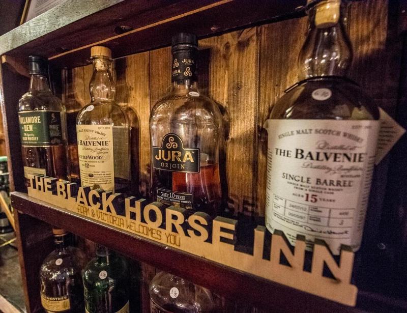 Black Horse Inn image