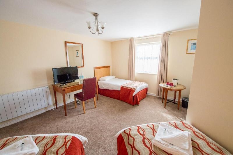 Black Horse Inn image
