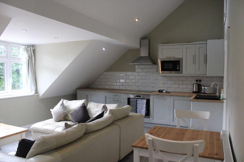 White House Cottages image