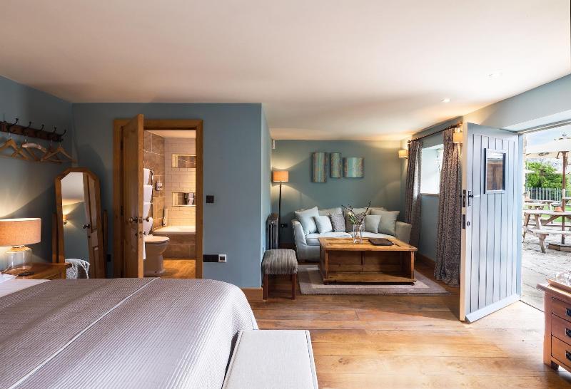 The Royal Oak Tetbury image