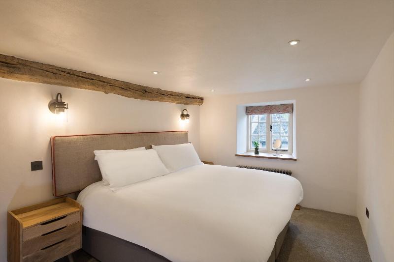 The Royal Oak Tetbury image