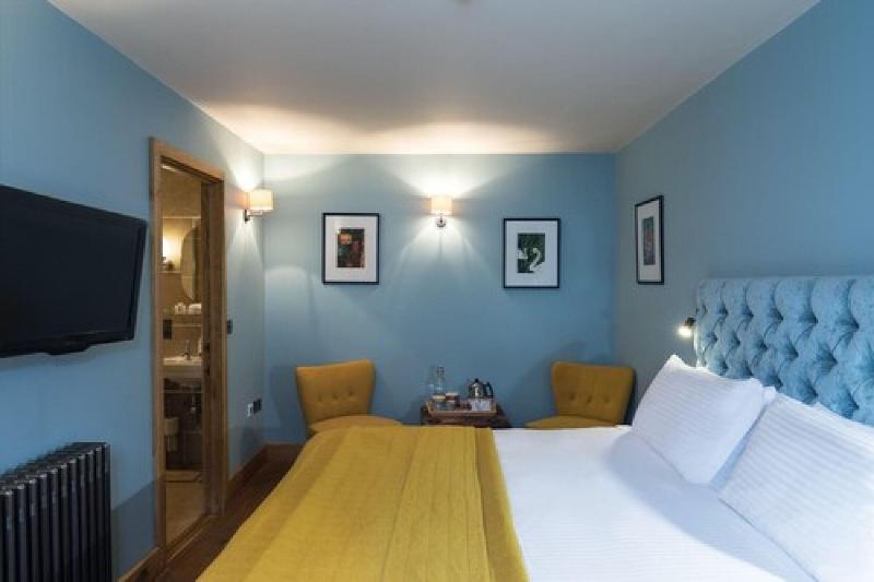 The Royal Oak Tetbury image