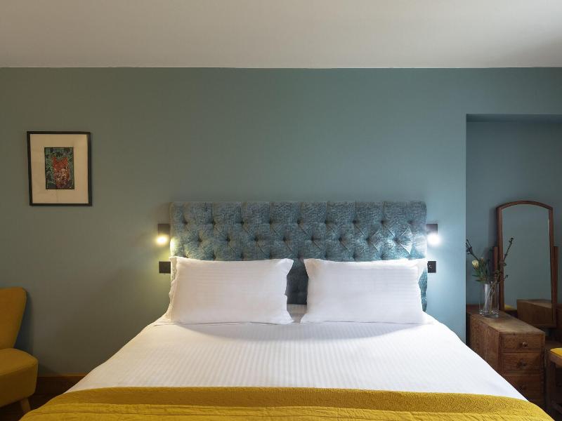The Royal Oak Tetbury image