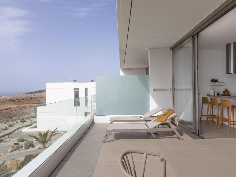 Nivaria Beach image