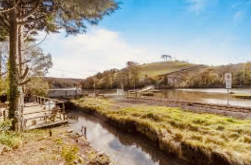 Charming 2-bed Cottage in Tranquil Riversetting — photo 2