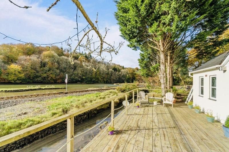 Charming 2-bed Cottage in Tranquil Riversetting — photo 3