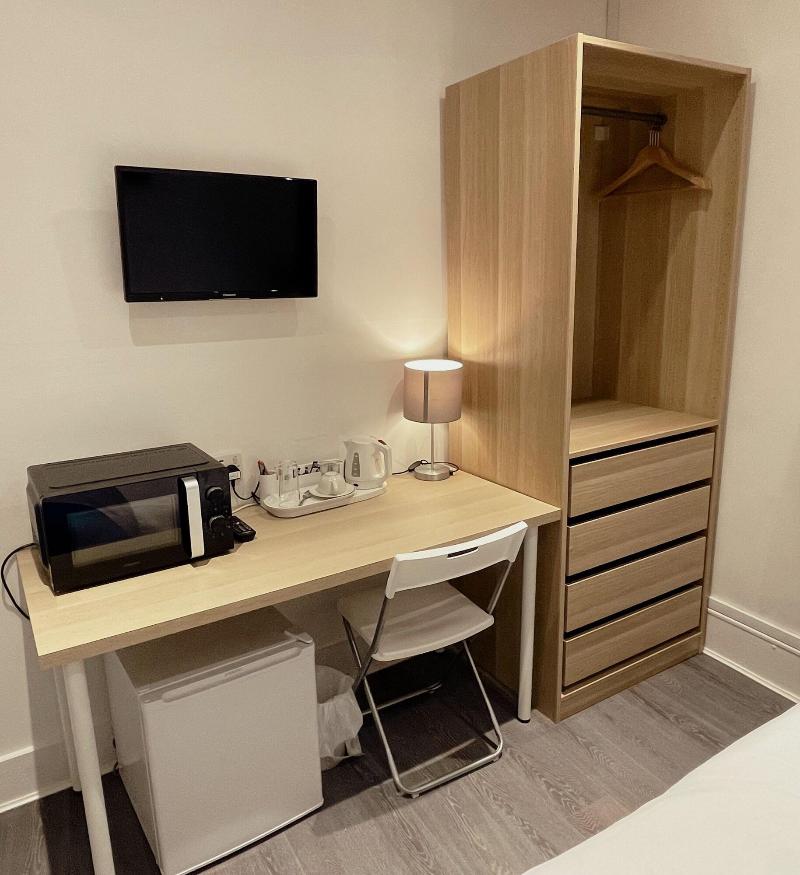 Contractor Accommodation - Cacco image