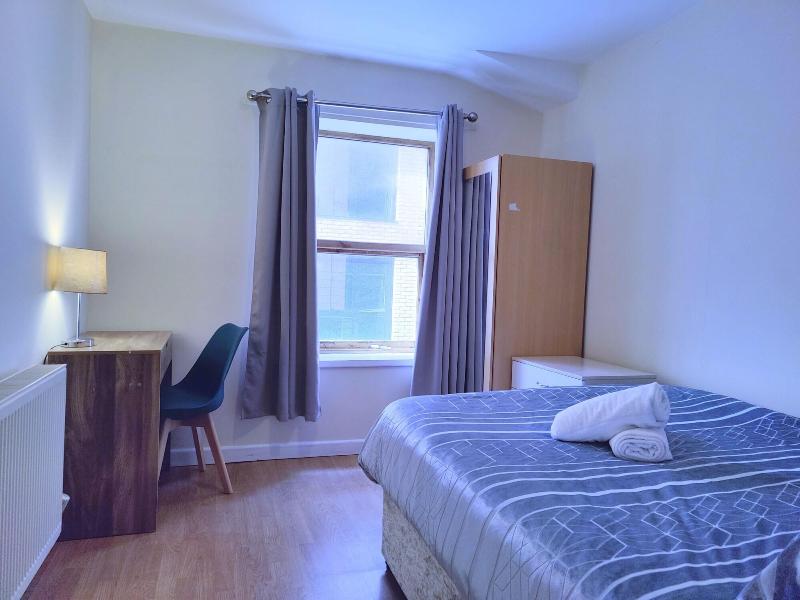 Liverpool Stays - City Centre Rooms image