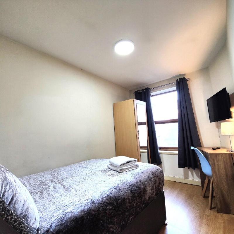 Liverpool Stays - City Centre Rooms image