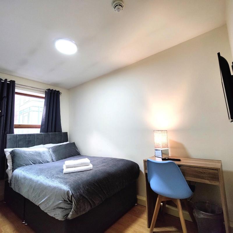 Liverpool Stays - City Centre Rooms image