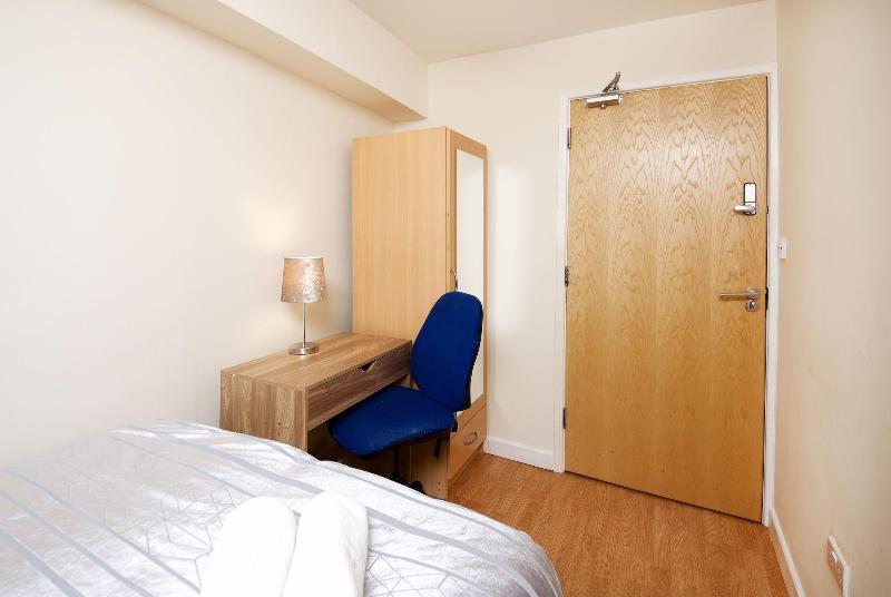 Liverpool Stays - City Centre Rooms image