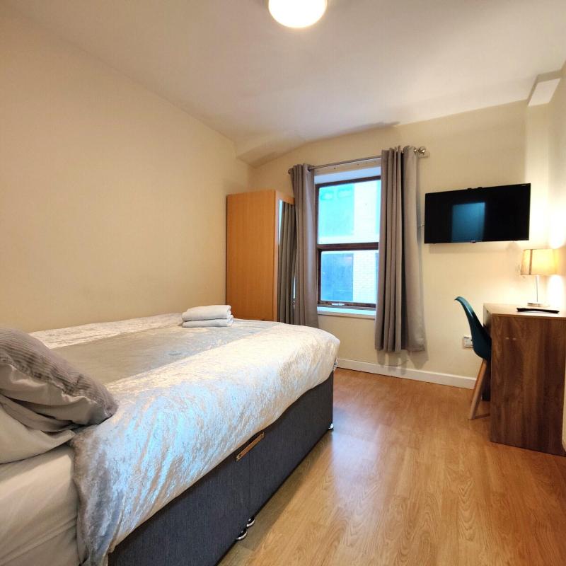 Liverpool Stays - City Centre Rooms image