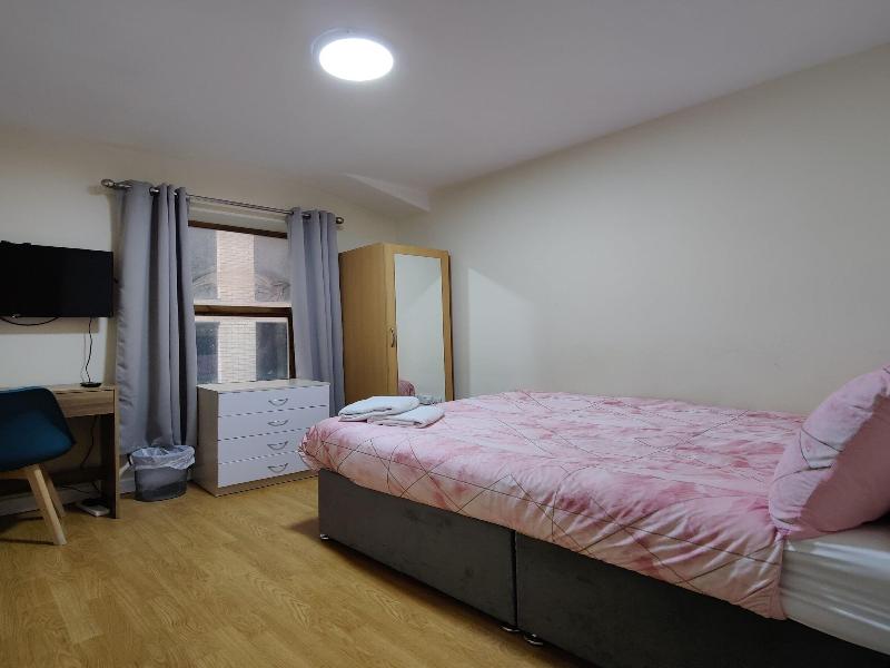 Liverpool Stays - City Centre Rooms image
