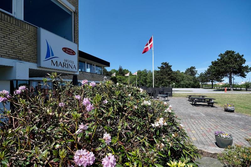 Hotel Marina Apartments image