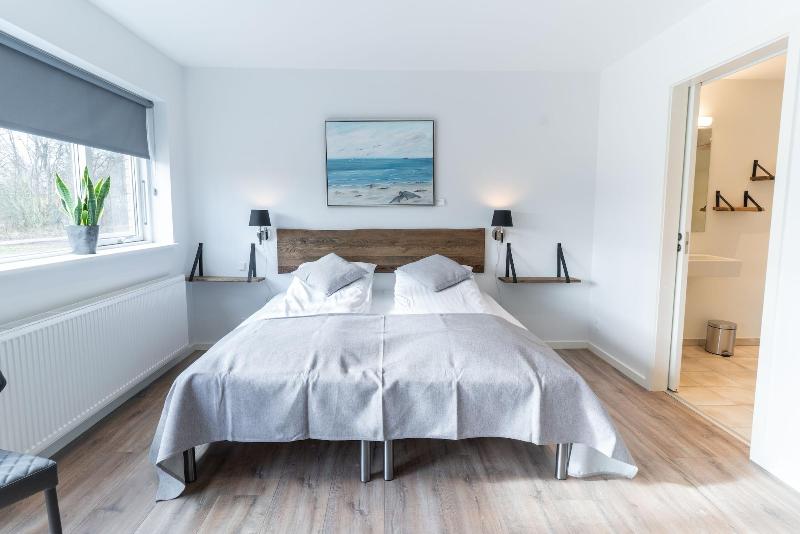 Hotel Marina Apartments image