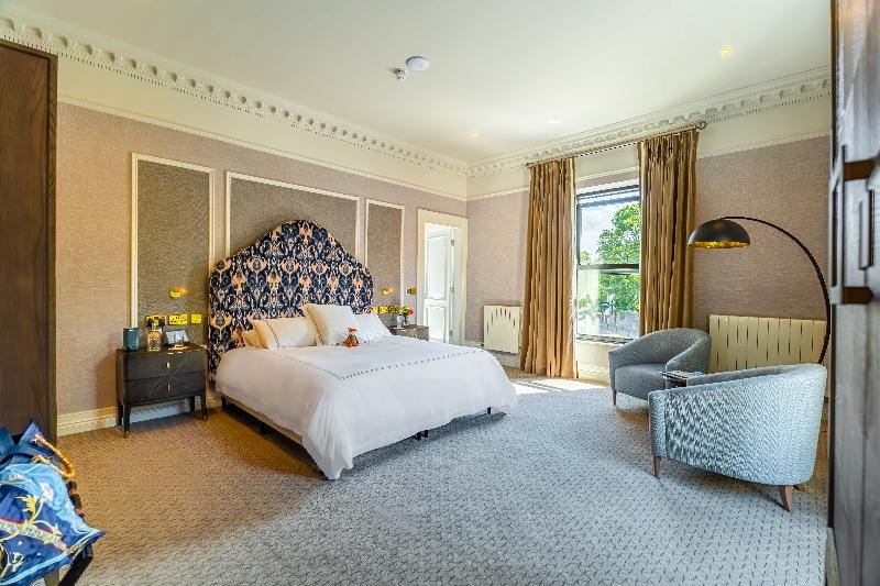 The Lansdowne Kenmare image