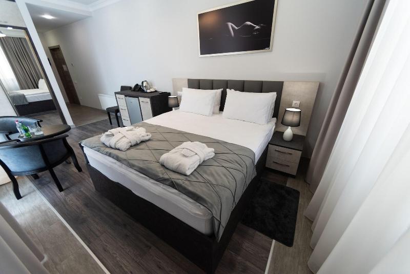 Downtown Suites Yerevan image