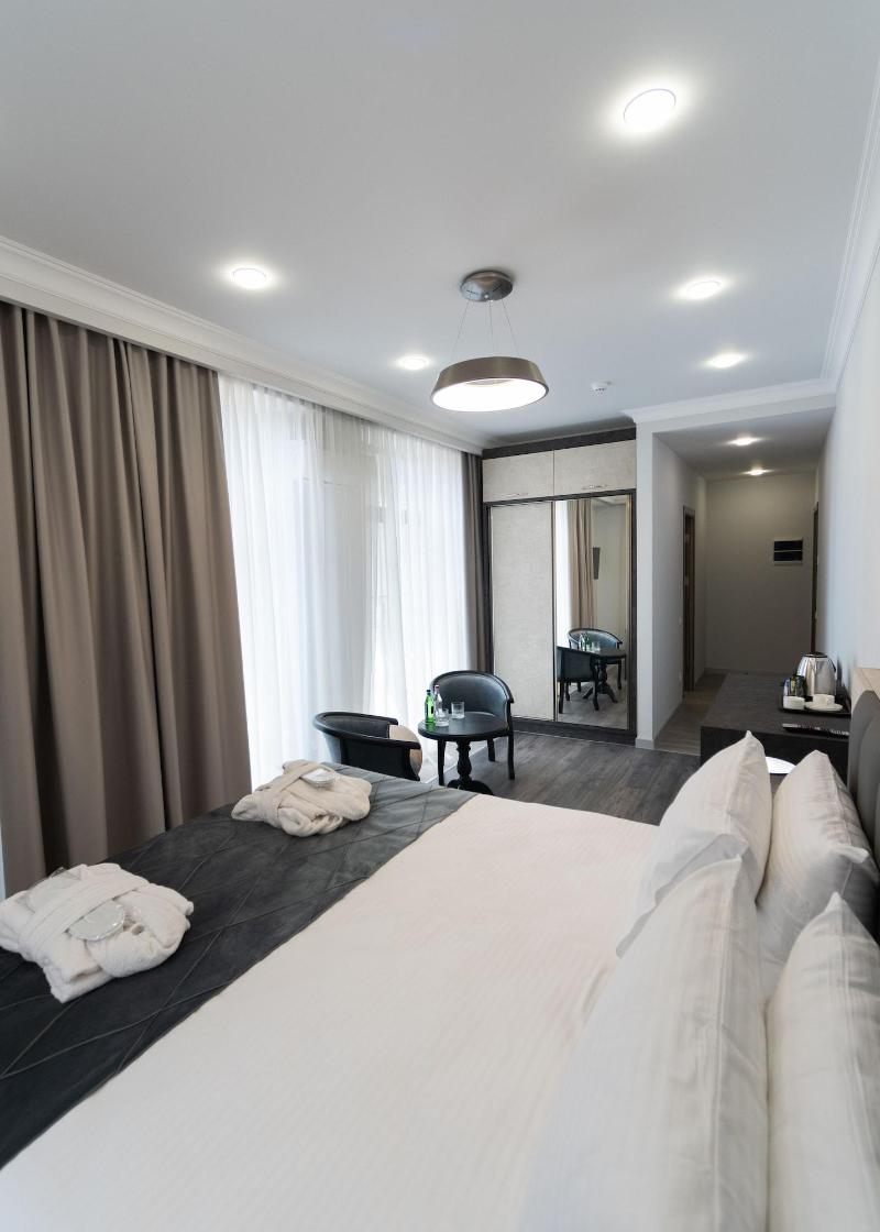 Downtown Suites Yerevan image