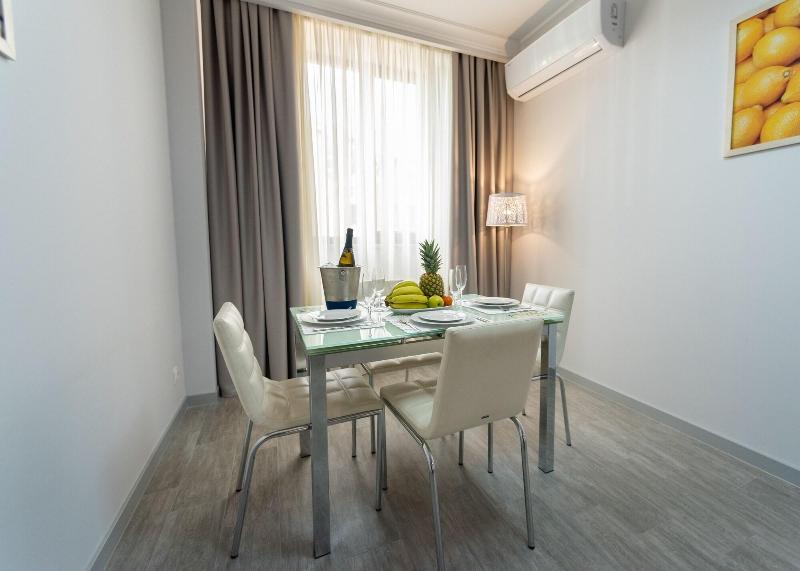 Downtown Suites Yerevan image