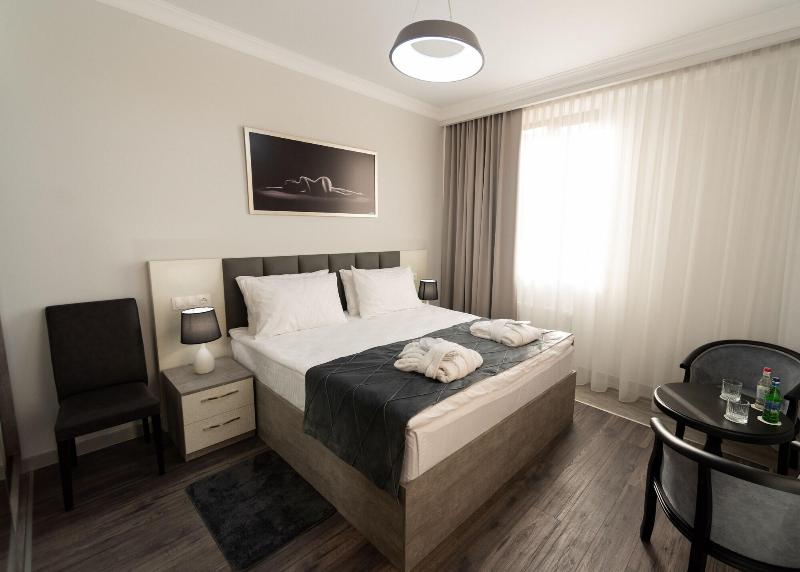 Downtown Suites Yerevan image