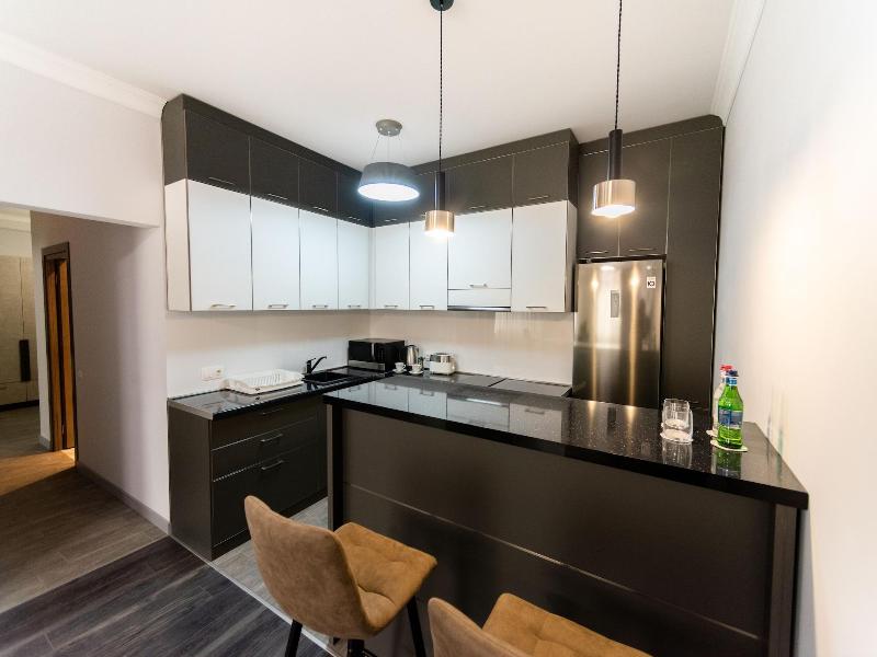 Downtown Suites Yerevan image