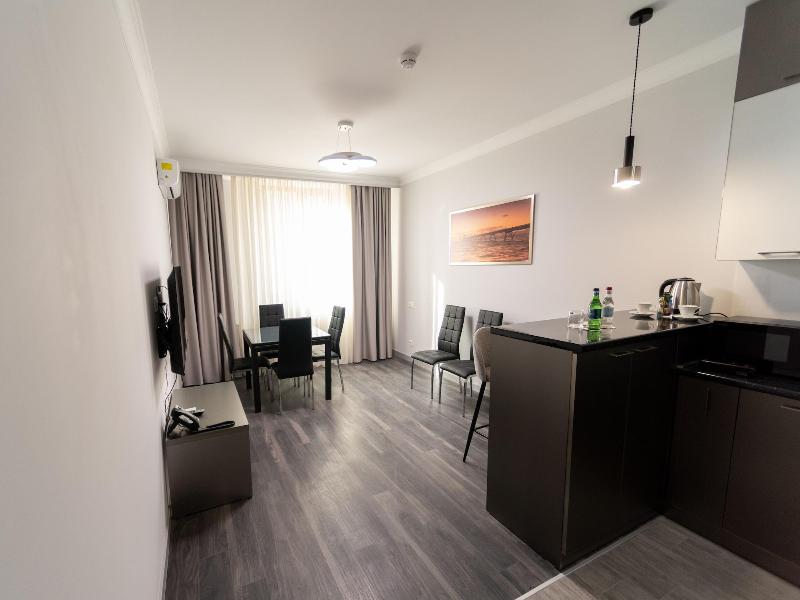 Downtown Suites Yerevan image