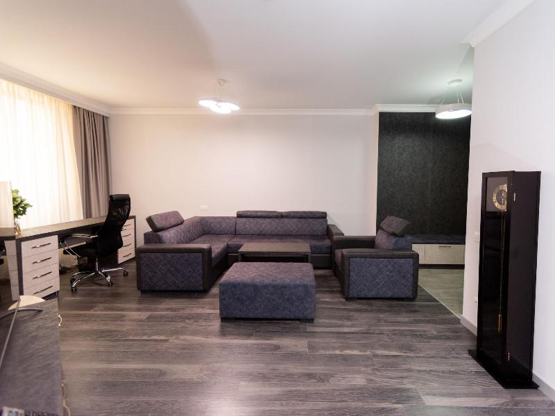 Downtown Suites Yerevan image
