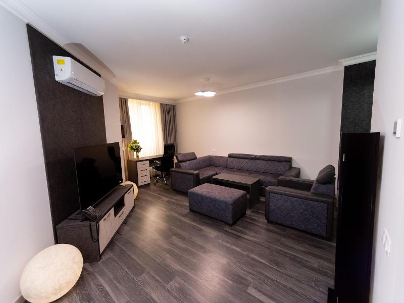 Downtown Suites Yerevan image